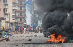 Guinée: et si le général Doumbouya créait la surprise!