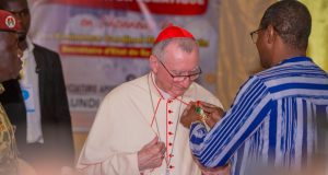 Coopération Burkina Faso – Saint-Siège: Son Éminence le Cardinal Pietro Parolin élevé au rang d’Officier de l’Ordre de l’Étalon