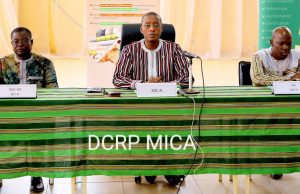 Burkina: le ministre du Commerce à l’écoute du personnel de son département