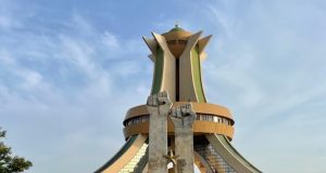 Sportifs autour du monument des Héros nationaux: encore plus de sécurité ne fera pas de mal!