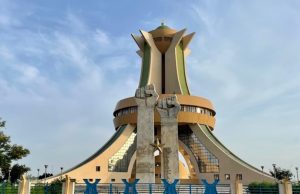 Sportifs autour du monument des Héros nationaux: encore plus de sécurité ne fera pas de mal!