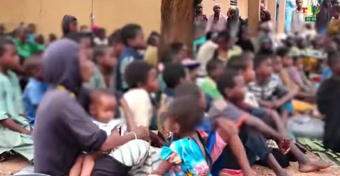 Burkina: 305 otages «libérés» à Solenzo et «transférés» à Ouagadougou