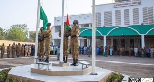 Burkina: le drapeau de l’AES flotte désormais au palais présidentiel de Koulouba