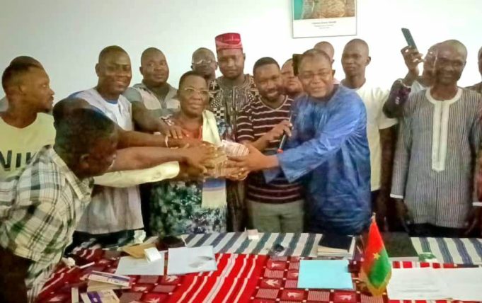 Effort de paix: la diaspora burkinabè du Gabon mobilise plus de 19 millions de francs CFA