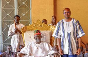Burkina: le Premier ministre et les «conseils avisés» du Mogho Naaba