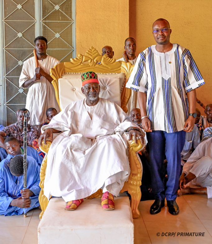 Burkina: le Premier ministre et les «conseils avisés» du Mogho Naaba