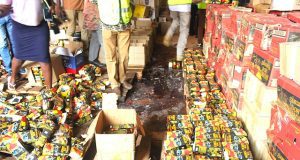 Ouagadougou: un magasin de reconditionnement clandestin de boissons alcoolisées mis sous scellés à Pissy