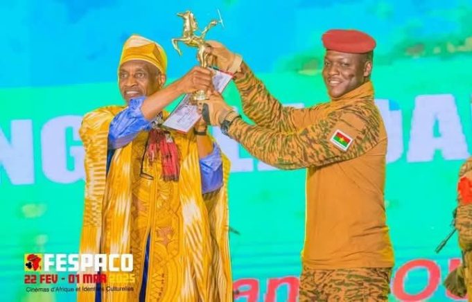 FESPACO 2025: l’Etalon d’or de Yennenga revient au Burkinabè Dani Kouyaté