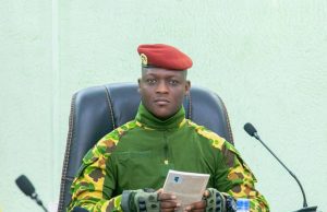 Burkina: le président Traoré à la rencontre des forces vives du Plateau central