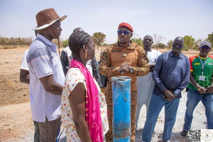 Promesses aux maraichères de Zongo : le Directeur de cabinet du Président du Faso constate l’effectivité des travaux