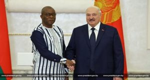 Coopération Burkina Faso–Biélorussie: l’ambassadeur Ludovic Tapsoba présente ses Lettres de créance