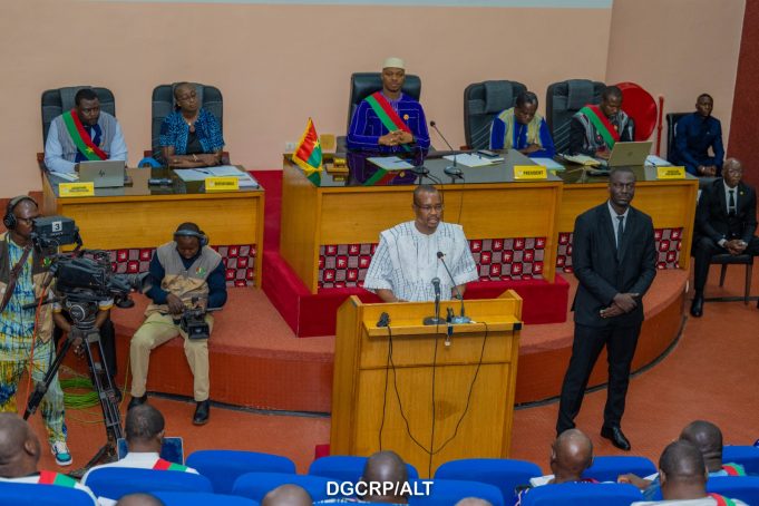 Situation de la Nation: le Premier ministre burkinabè s’explique devant les députés