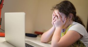 « Anxiété, paranoïa, peur » : les conséquences de la violence numérique sur les femmes