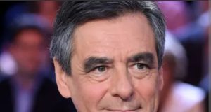 France/Affaire emplois fictifs: 4 ans de prison avec sursis requis contre François Fillon