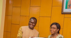 Burkina: remise des archives diplomatiques du mémorial Thomas Sankara