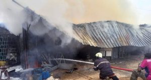 Burkina: une quincaillerie en feu à Banfora