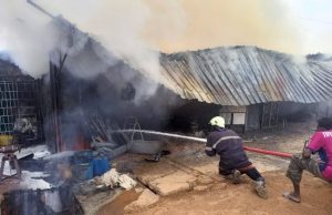 Burkina: une quincaillerie en feu à Banfora