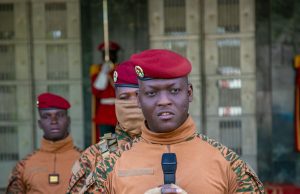 Burkina: « On ne fait pas de révolution dans le désordre » (capitaine Ibrahim Traoré)