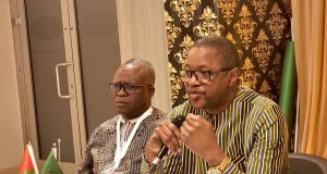 Burkina: « …les VDP armés vont bientôt laisser la place aux VDP sur des bulldozer » (ministre Affaire étrangère)