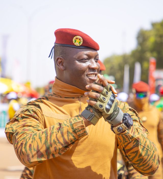 Meeting de soutien: le capitaine Ibrahim Traoré exprime sa «gratitude» aux «patriotes»