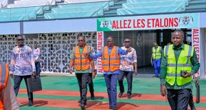 Rénovation du Stade du 4-Août : le Premier ministre s’enquiert des travaux de finition