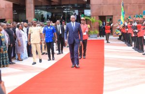 Gabon: voici les membres du 1er gouvernement de la 5e République