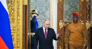 Capitaine Ibrahim Traoré à Poutine : « L’aide que vous pouvez nous octroyer, c’est surtout le transfert de connaissances »