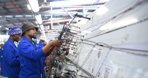 Câbler l’avenir industriel de l’Afrique : la Banque africaine de développement contribue à stimuler la révolution automobile au Botswana