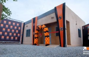 Orange Burkina Faso: le premier lauréat du Challenge BARKA remporte une villa d’une valeur de 18 millions FCFA