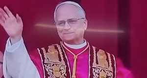 Vatican: la fumée était-elle trop blanche pour que le pape soit…noir?