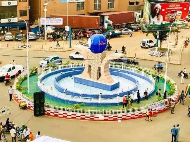 Rond-point situé à Conakry