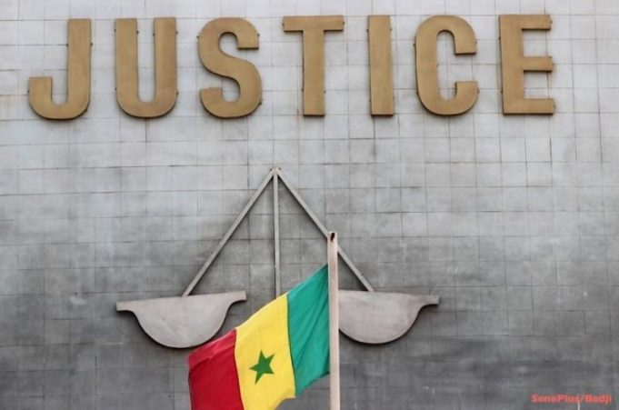 Sénégal: un 5e ministre de Macky Sall inculpé pour malversations présumées