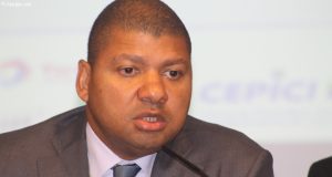 Présidentielle en Côte d’Ivoire: Jean Louis Billon confirme sa candidature