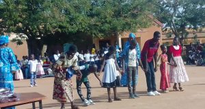 Ouagadougou: l’APEE clôture ses activités scolaires et récompense ses meilleurs élèves