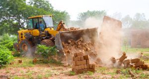 Bobo-Dioulasso: démolition des constructions illégales sur le domaine de l’armée à Kiri