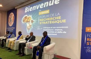 Burkina: la problématique des ressources africaines questionnée