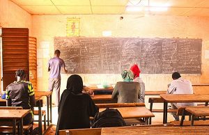 Burkina/BEPC 2025: des candidats replongent à fond dans les révisions