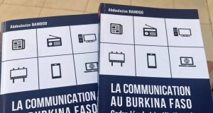 Burkina: Abdoulazize Bamogo dévoile un nouvel outil de référence sur la communication