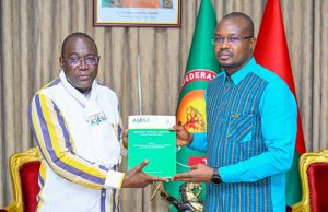 Burkina: l’ASCE-LC remet son rapport d’activités 2023 au Premier ministre