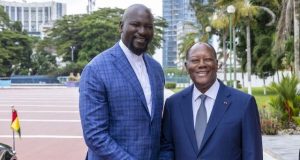 Qu’est donc allé chercher le général Mamadi Doumbouya chez Alassane Ouattara?