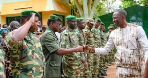 Burkina: le ministre Roger Baro salue l’engagement du personnel de son département