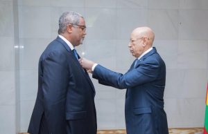 Mauritanie: Thierry Jr Hot fait Chevalier de l’ordre du mérite national