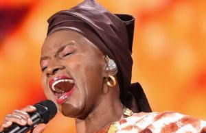 Angélique Kidjo, 1ʳᵉ africaine noire en route pour une étoile sur le Hollywood Walk of Fame