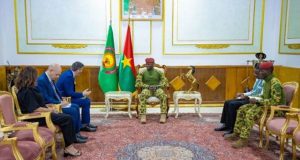 Le capitaine Ibrahim Traoré reçoit l’Ambassadeur de l’Union européenne en fin de mission