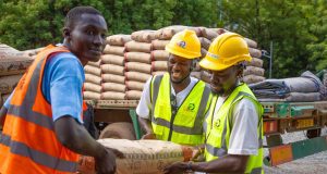 Faso Mêbo: Bertrand Traoré et Edmond Tapsoba offrent 80 tonnes de ciment