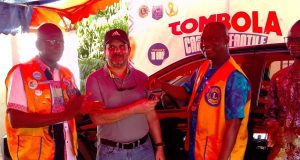 Tombola contre le cancer infantile: il gagne une voiture Toyota RAV4