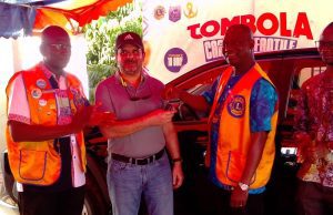Tombola contre le cancer infantile: il gagne une voiture Toyota RAV4