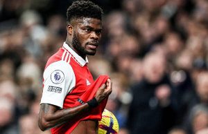 L’international ghanéen, Thomas Partey inculpé pour viols