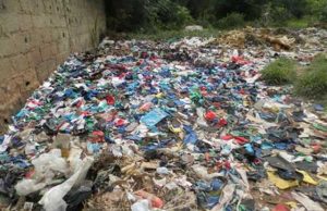 Burkina: la police environnementale à l’assaut des sachets plastiques