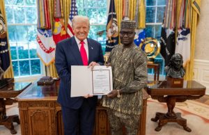 États-Unis: l’Ambassadeur du Burkina Faso présente ses lettres de créances à Trump